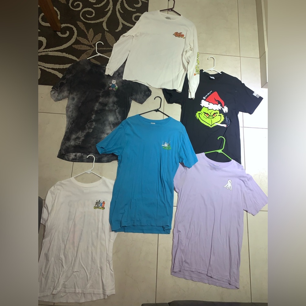 RipNDip, Rick n Morty, Champion, Hollister, and more!  26 SHIRTS ALL FOR $40